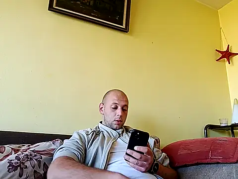 Snapshot of Flakka95 chatting on 10-16-25, 11:22 Flakka95 online show from 10-16-25, 11:22