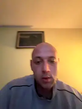 Snapshot of Flakka95 chatting on 11-12-25, 02:01 Flakka95 online show from 11-12-25, 02:01