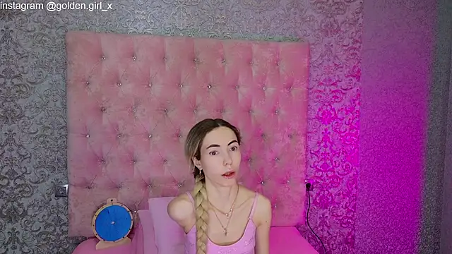 Akilla Queen online show from 03-13-26, 01:56