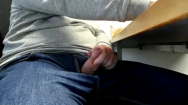 Snapshot of 69bezfleku chatting on 02-17-25, 03:53 69bezfleku online show from 02-17-25, 03:53