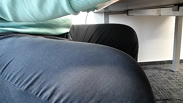 Snapshot of 69bezfleku chatting on 11-12-25, 07:31 69bezfleku online show from 11-12-25, 07:31