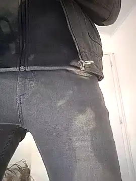 Snapshot of papiculo86 chatting on 12-29-24, 08:55 papiculo86 online show from 12-29-24, 08:55