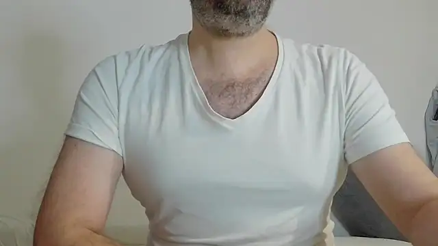 Snapshot of sa_ah_only2 chatting on 12-18-25, 11:00 sa ah only2 online show from 12-18-25, 11:00