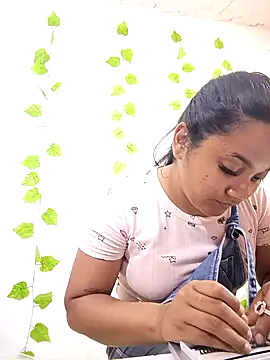 Snapshot of shayna_all chatting on 09-24-25, 02:42 shayna all online show from 09-24-25, 02:42