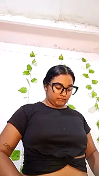 Snapshot of shayna_all chatting on 12-02-25, 06:03 shayna all online show from 12-02-25, 06:03