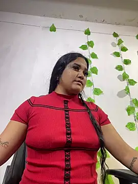 Snapshot of shayna_all chatting on 02-26-26, 02:21 shayna all online show from 02-26-26, 02:21