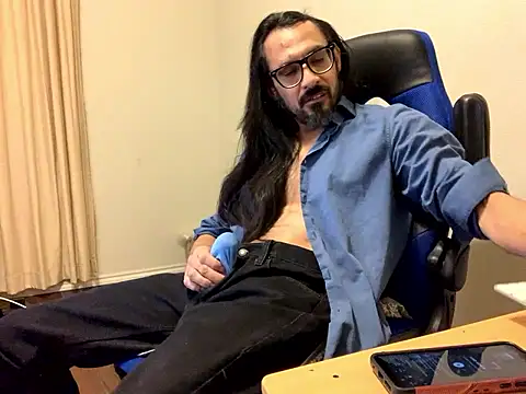 Youreherewithme online show from 12-05-24, 01:14