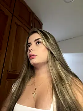 Snapshot of Miss_valeriaa chatting on 11-29-25, 04:43 Miss valeriaa online show from 11-29-25, 04:43