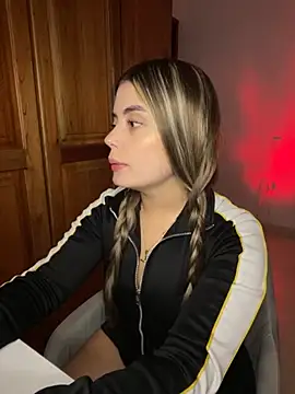 Miss valeriaa online show from 02-10-26, 11:42