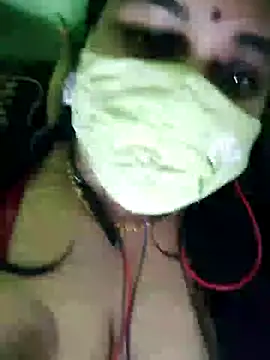 Snapshot of Sheela-Bhabi chatting on 12-14-24, 10:50 Sheela-Bhabi online show from 12-14-24, 10:50