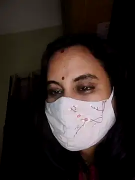 Snapshot of Sheela-Bhabi chatting on 01-05-25, 10:08 Sheela-Bhabi online show from 01-05-25, 10:08