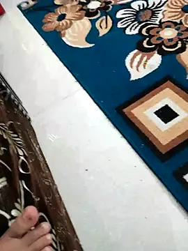 Snapshot of Sheela-Bhabi chatting on 11-13-25, 04:50 Sheela-Bhabi online show from 11-13-25, 04:50