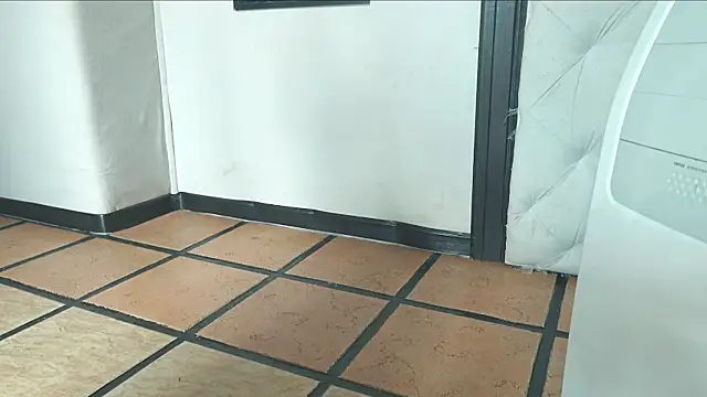 Bellapazzia online show from 12-19-24, 01:51