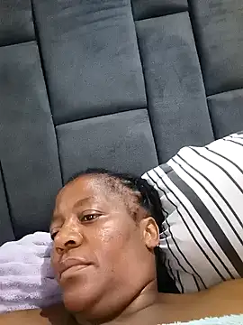 Snapshot of Galcraze chatting on 01-11-25, 12:33 Galcraze online show from 01-11-25, 12:33