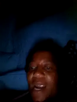 Snapshot of Galcraze chatting on 02-17-25, 12:10 Galcraze online show from 02-17-25, 12:10