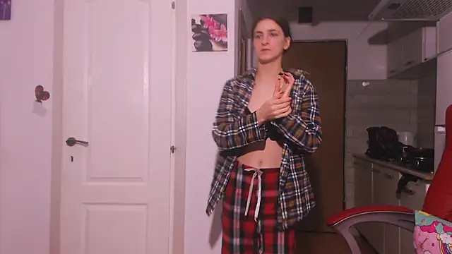 simyhvn online show from 12-15-25, 06:06