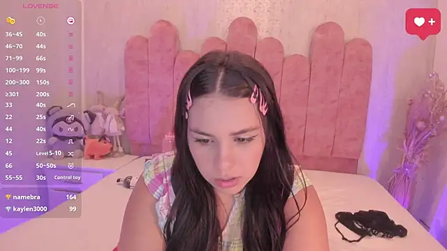 Snapshot of hasret_sesim chatting on 02-09-25, 04:14 hasret sesim online show from 02-09-25, 04:14