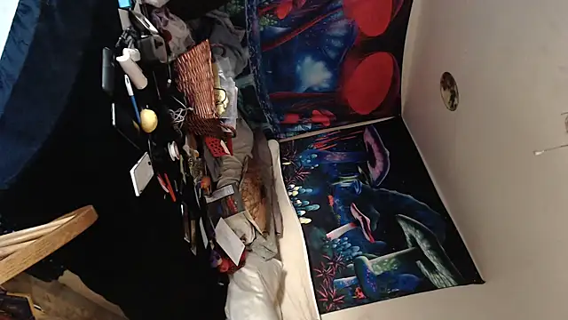 Snapshot of sugahfreeee chatting on 02-14-25, 04:31 sugahfreeee online show from 02-14-25, 04:31