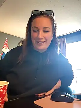 Snapshot of Canadian_BBW chatting on 12-23-24, 08:47 Canadian BBW online show from 12-23-24, 08:47