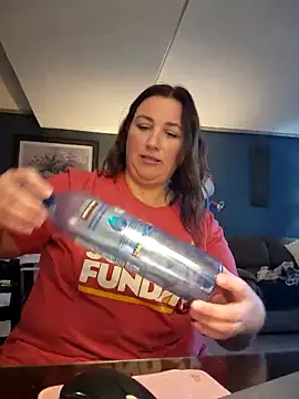 Snapshot of Canadian_BBW chatting on 01-06-25, 09:54 Canadian BBW online show from 01-06-25, 09:54