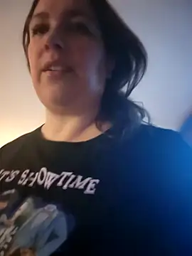 Snapshot of Canadian_BBW chatting on 01-13-25, 04:30 Canadian BBW online show from 01-13-25, 04:30