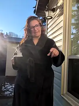 Snapshot of Canadian_BBW chatting on 03-06-25, 03:24 Canadian BBW online show from 03-06-25, 03:24