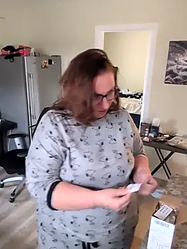 Snapshot of Canadian_BBW chatting on 03-14-25, 08:38 Canadian BBW online show from 03-14-25, 08:38