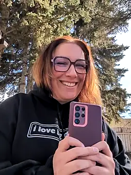 Snapshot of Canadian_BBW chatting on 03-19-25, 07:27 Canadian BBW online show from 03-19-25, 07:27