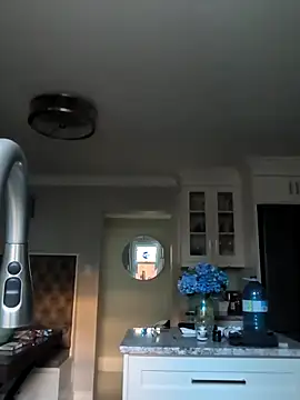 Snapshot of Canadian_BBW chatting on 09-16-25, 09:32 Canadian BBW online show from 09-16-25, 09:32