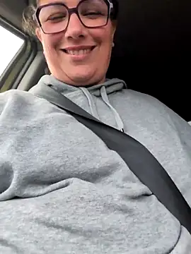 Snapshot of Canadian_BBW chatting on 10-11-25, 10:30 Canadian BBW online show from 10-11-25, 10:30