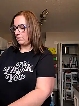 Snapshot of Canadian_BBW chatting on 10-29-25, 10:33 Canadian BBW online show from 10-29-25, 10:33