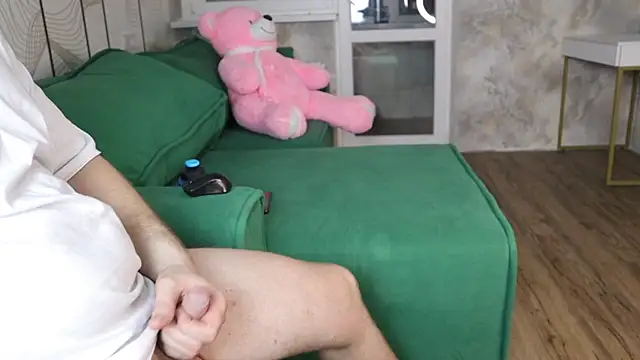 sunny girl4 online show from 01-27-25, 08:39