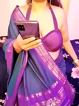 Snapshot of indian_passion chatting on 12-21-24, 08:21 indian passion online show from 12-21-24, 08:21