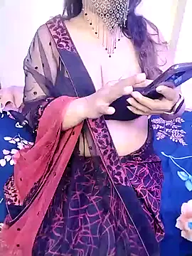 Snapshot of indian_passion chatting on 12-29-24, 10:03 indian passion online show from 12-29-24, 10:03