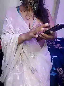 Snapshot of indian_passion chatting on 01-30-25, 07:48 indian passion online show from 01-30-25, 07:48