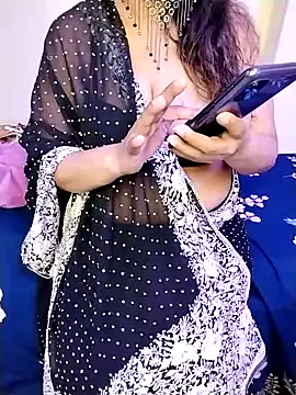 Snapshot of indian_passion chatting on 02-25-25, 05:15 indian passion online show from 02-25-25, 05:15