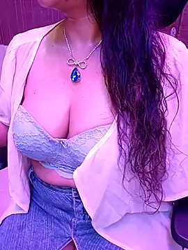 Snapshot of indian_passion chatting on 09-27-25, 06:46 indian passion online show from 09-27-25, 06:46