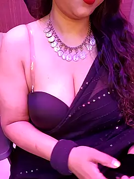 Snapshot of indian_passion chatting on 10-05-25, 01:09 indian passion online show from 10-05-25, 01:09