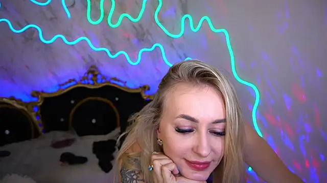 GraceCandy online show from 03-23-25, 03:21