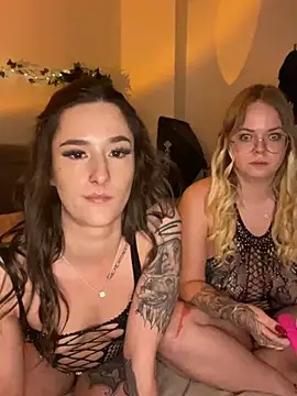 Snapshot of joanaelaa chatting on 12-15-24, 06:26 joanaelaa online show from 12-15-24, 06:26