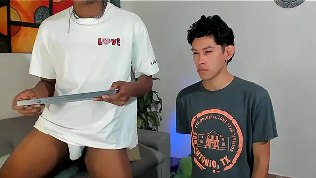 Snapshot of CrissBrownxxx chatting on 09-13-25, 01:16 CrissBrownxxx online show from 09-13-25, 01:16