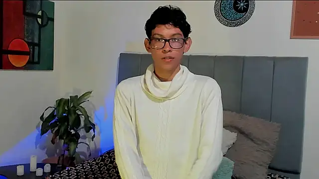 Snapshot of CrissBrownxxx chatting on 10-19-25, 06:41 CrissBrownxxx online show from 10-19-25, 06:41