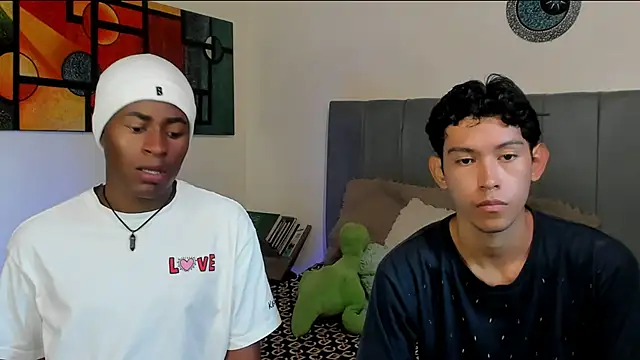 Snapshot of CrissBrownxxx chatting on 11-26-25, 07:37 CrissBrownxxx online show from 11-26-25, 07:37