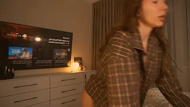 Snapshot of _Miss_Johansson_ chatting on 02-11-25, 03:29 Miss Johansson online show from 02-11-25, 03:29