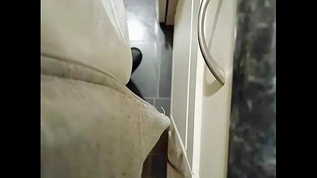 hairyuncut00 online show from 01-19-25, 01:10