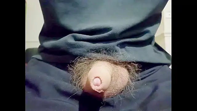 hairyuncut00 online show from 10-12-25, 09:14