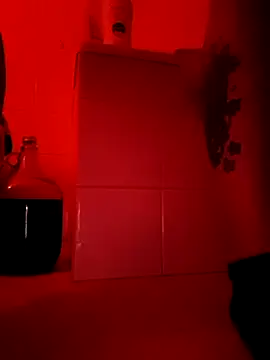 Snapshot of Misspadrona88 chatting on 09-27-25, 10:04 Misspadrona88 online show from 09-27-25, 10:04