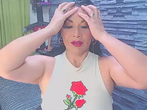 Snapshot of Cruela_deviil chatting on 12-28-24, 05:46 Cruela deviil online show from 12-28-24, 05:46