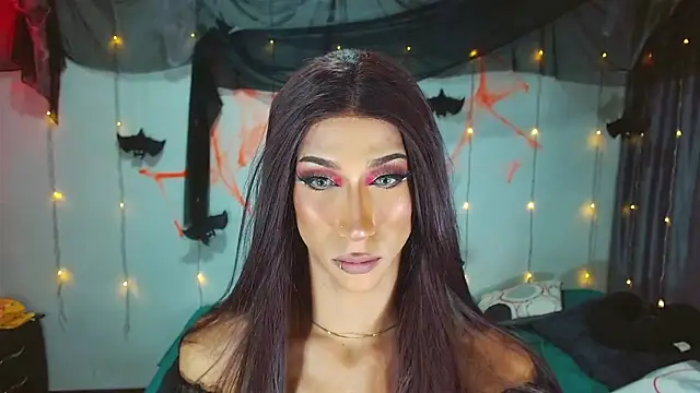 Kenisha Sweet online show from 10-18-25, 08:31