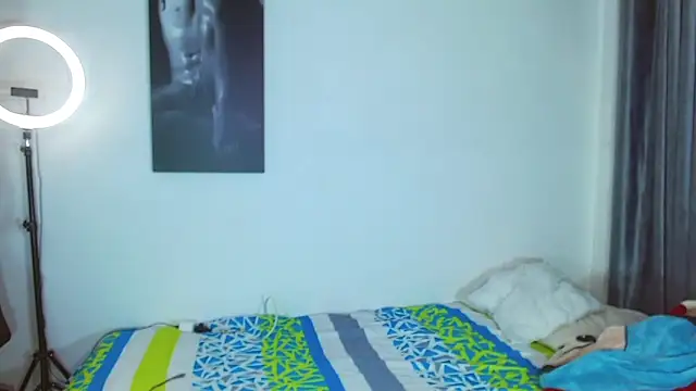 Kenisha Sweet online show from 12-23-25, 12:30